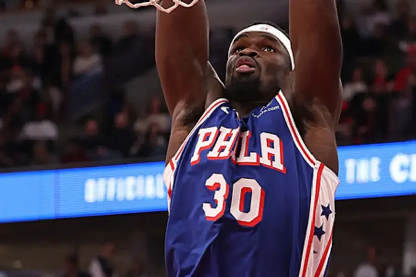 Adem Bona'nın 13 sayıyla oynadığı maçta, 76ers kazanmayı bildi!