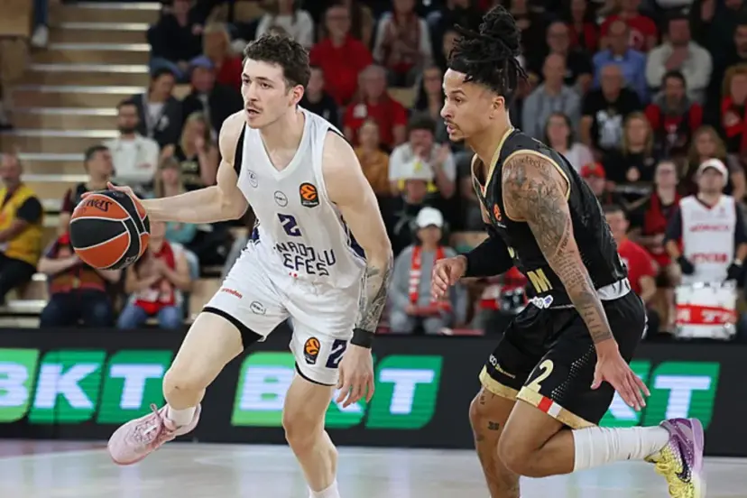 Anadolu Efes, Monaco'da farklı mağlup