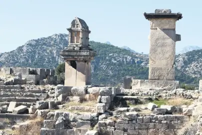 Antik kent zamana meydan okuyor