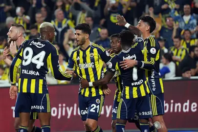 Bu üçlü fazla güçlü! Fenerbahçe, Bayern Münih'in peşinde...
