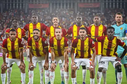 Göztepe, savunmasıyla rakiplerine geçit vermiyor