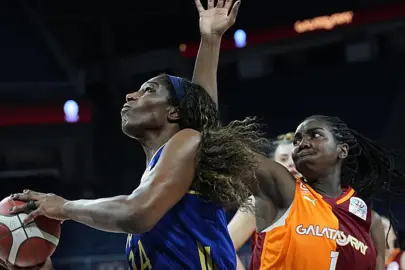 Kadınlar Basketbol Süper Ligi: Nefes kesen derbide kazanan Fenerbahçe!