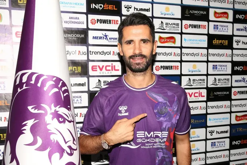 Keçiörengücü'nde Alper Potuk ile yollar ayrıldı!