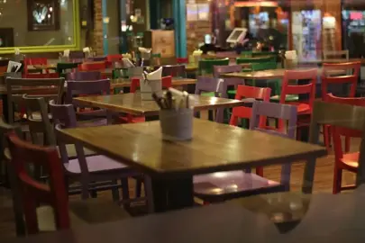 Restoran ve kafelerde yeni düzenleme: Masa ve servis ücretine son!