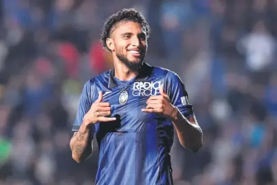 As takıma 1 kulübeye 3