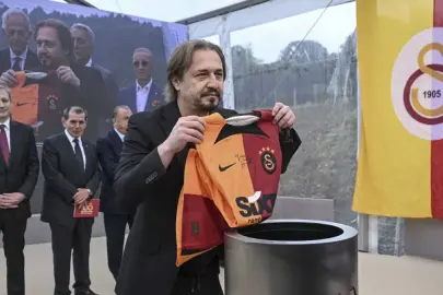 Ayhan Akman, Galatasaray’dan ayrıldığını açıkladı