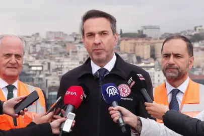 Bakan Bayraktar'dan Seven Vega'ya ziyaret: Hedef 8 milyon hanenin doğal gaz ihtiyacını karşılayabilmek