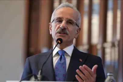 Bakan Uraloğlu: Kasım'da tüm zamanların en yüksek elleçleme rekoru kırıldı