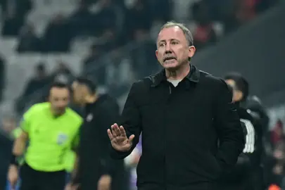 Beşiktaş Teknik Direktörü Sergen Yalçın: "Kadroda değişiklikler yaptık"