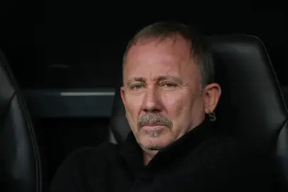 Beşiktaş’ta Sergen Yalçın’dan Emirhan Topçu’ya Trabzonspor maçında sürpriz görev!