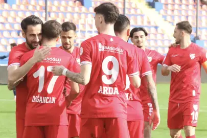 Boluspor, Adana Demirspor deplasmanında 6 golle galip!
