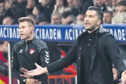 Bu yarışta olmalıyız