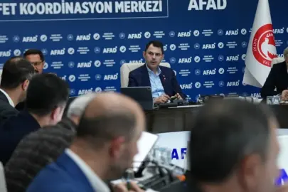 CHP'li Hatay Topal’dan deprem bölgesindeki çalışmalara övgü