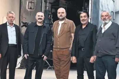 Dev kadroya dev afiş!