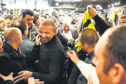 Eski yıldızlar izdiham çıkardı