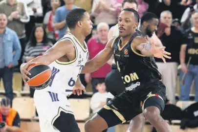 Fenerbahçe potada durdurulamıyor