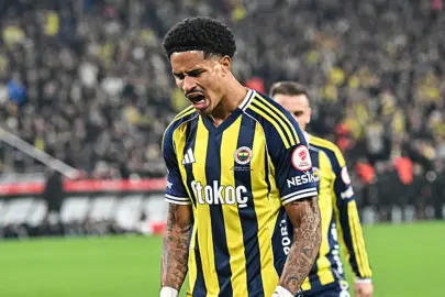 Fenerbahçe'de ilk yarının en hırçın oyuncusu Jayden Oosterwolde