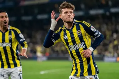 Fenerbahçe’de Sebastian Szymanski’nin durumu belli oluyor!
