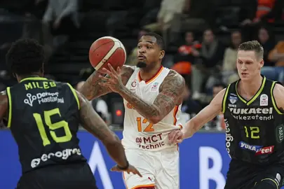 Galatasaray Basketbol Takımı evinde Merkezefendi'yi devirdi!