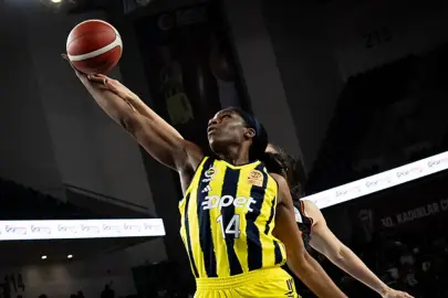 Kadınlar Basketbol Süper Ligi: Fenerbahçe, ÇBK Mersin'i evinde mağlup etti!