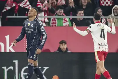 La Liga'da Girona ile 1-1 berabere kalan Real Madrid, liderliği Barcelona'ya kaptırdı