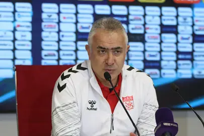 Mehmet Altıparmak: Sivasspor'u Süper Lig’e çıkartmak istiyoruz!