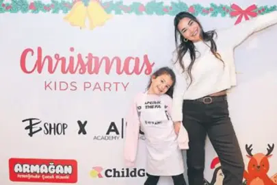 Miniklere yeni yıl eğlencesi