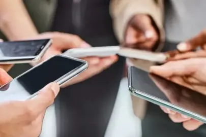Öğrenciye vergisiz telefon teklifi