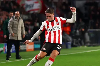 PSV açıkladı: Fenerbahçe’ye transfer olmayacak