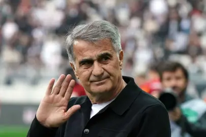 Şenol Güneş: Hepimiz gelip geçiciyiz ama Trabzonspor hep var!