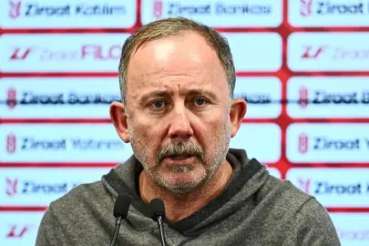 Sergen Yalçın’dan hakem yönetimine tepki: "Dışarıdan çok belli oluyor"