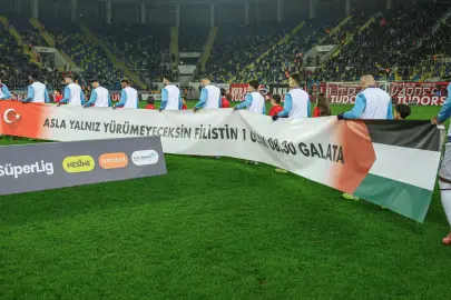 Trabzonspor: Asla yalnız yürümeyeceksin Filistin!
