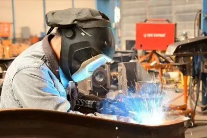 Ücretli çalışan sayısı yıllık yüzde 1,0 arttı