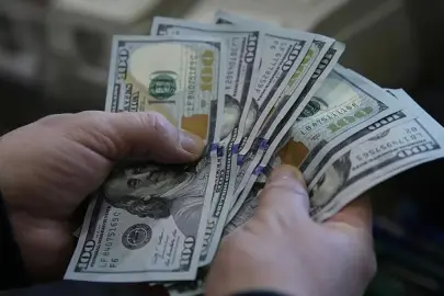 Yurt dışında yerleşikler 354 milyon dolarlık hisse senedi aldı