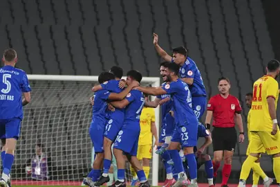 Ziraat Türkiye Kupası'nda büyük sürpriz! Beyoğlu Yeni Çarşı FK, Göztepe'yi eledi...