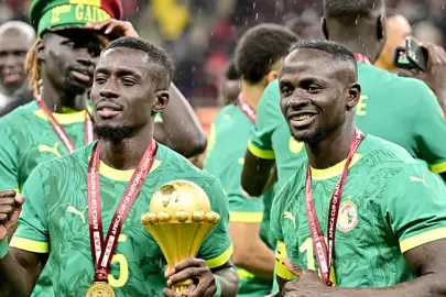 Afrika Futbol Konfederasyonu, şampiyon Senegal'i kınadı!
