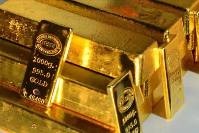 Altın 46 yıl sonra en yüksek kazanca yöneliyor: UBS'den 6.200 dolar tahmini