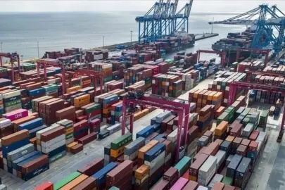 Ankara'dan 2025'te 17,5 milyar dolarlık rekor ihracat yapıldı