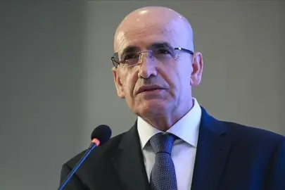 Bakan Mehmet Şimşek'ten Londra'da Türkiye sunumu: Enflasyonda 2026 hedefi yüzde 19
