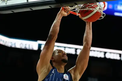 Basketbol Avrupa Ligi'nde Anadolu Efes'in konuğu Paris Basketbol!