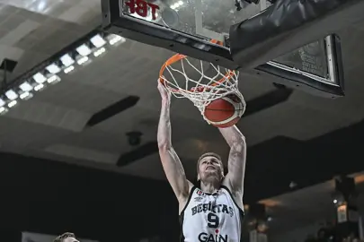 Beşiktaş GAİN, Avrupa'da kayıp