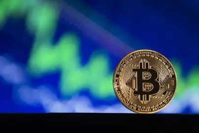 Bitcoin'de ayağa kalkma çabası! Grönland darbesi sonrası 90 bin dolar eşiğinde
