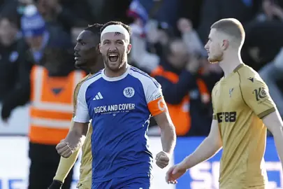 Crystal Palace, İngiltere 6. Lig takımına elendi!