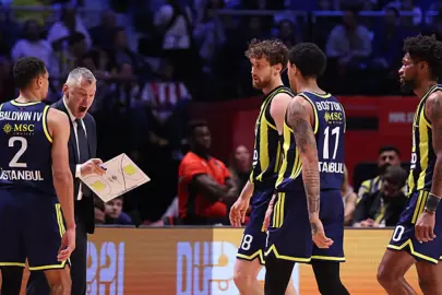 Fenerbahçe Beko, Dubai Basketbol’a mağlup!
