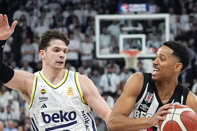 Fenerbahçe Beko’da Tarık Biberovic’ten iki kupa mesajı!