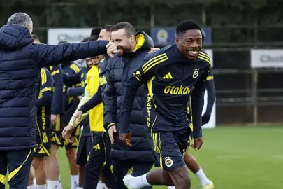 Fenerbahçe'de Samsunspor maçı hazırlıkları sürüyor