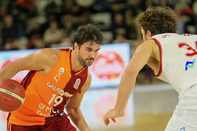 Galatasaraylı Buğrahan Tuncer'in adalesinde yırtık tespit edildi