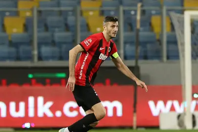 Gençlerbirliği’nde kaptan Sinan Osmanoğlu ile yollar ayrıldı