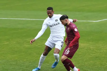 Hatayspor - Manisa FK maçında 4 gol var, kazanan yok!