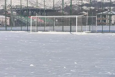 Kayseri’de maçlara kar engeli